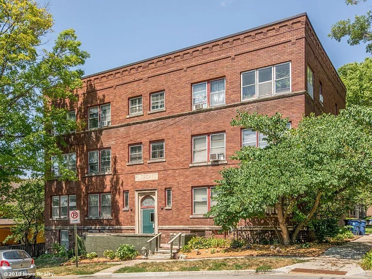 Des Moines Apartment: 1801 Pleasant Street