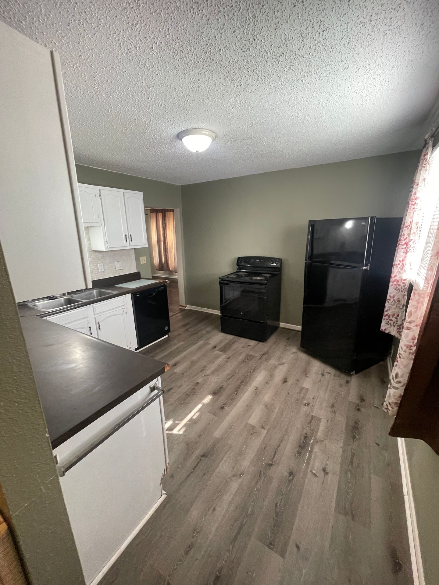 Indianola Apartment: 409 N. Howard