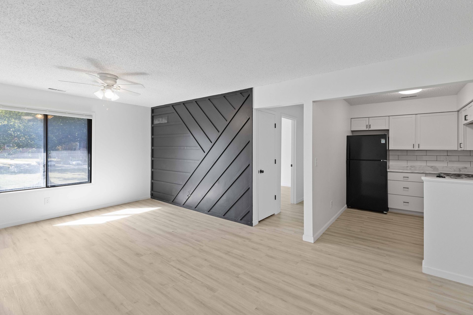 Recently updated apartments near to shopping, dining, and public transportation