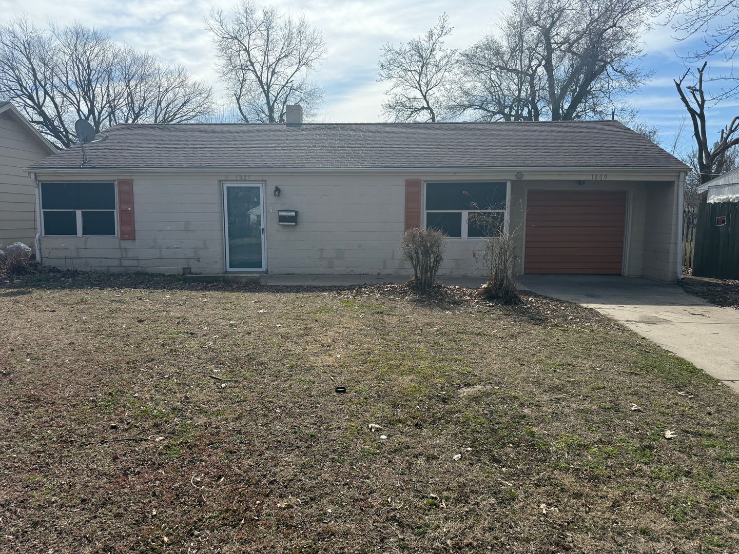 Wichita House: 1809 E Bayley St