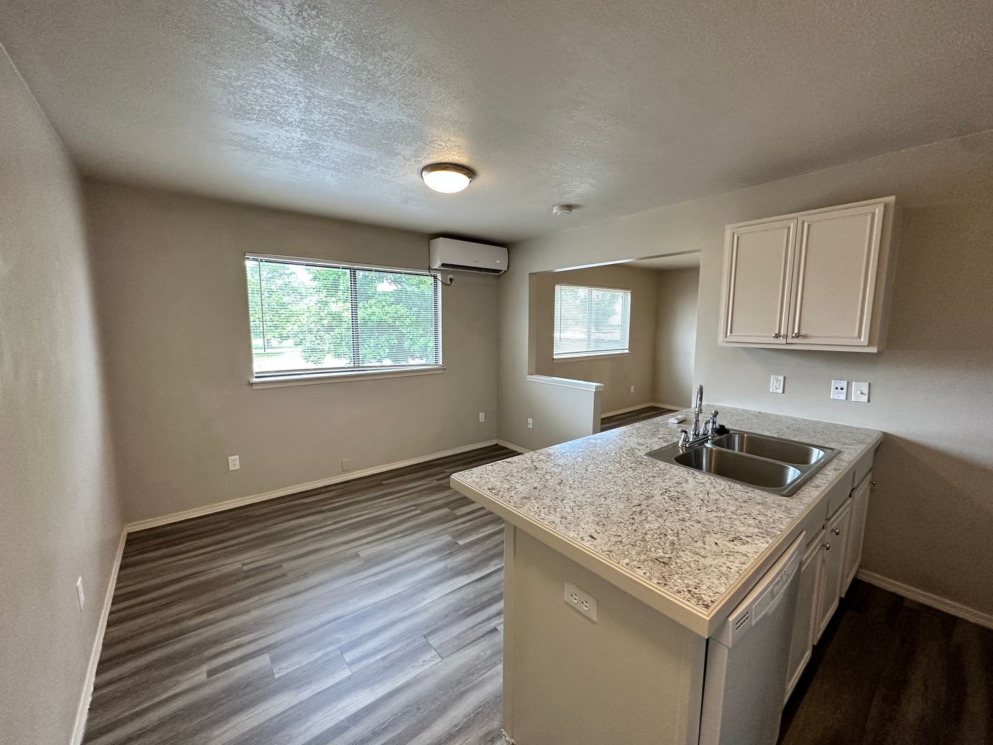 Wichita Apartment: 2130 N Old Manor Rd