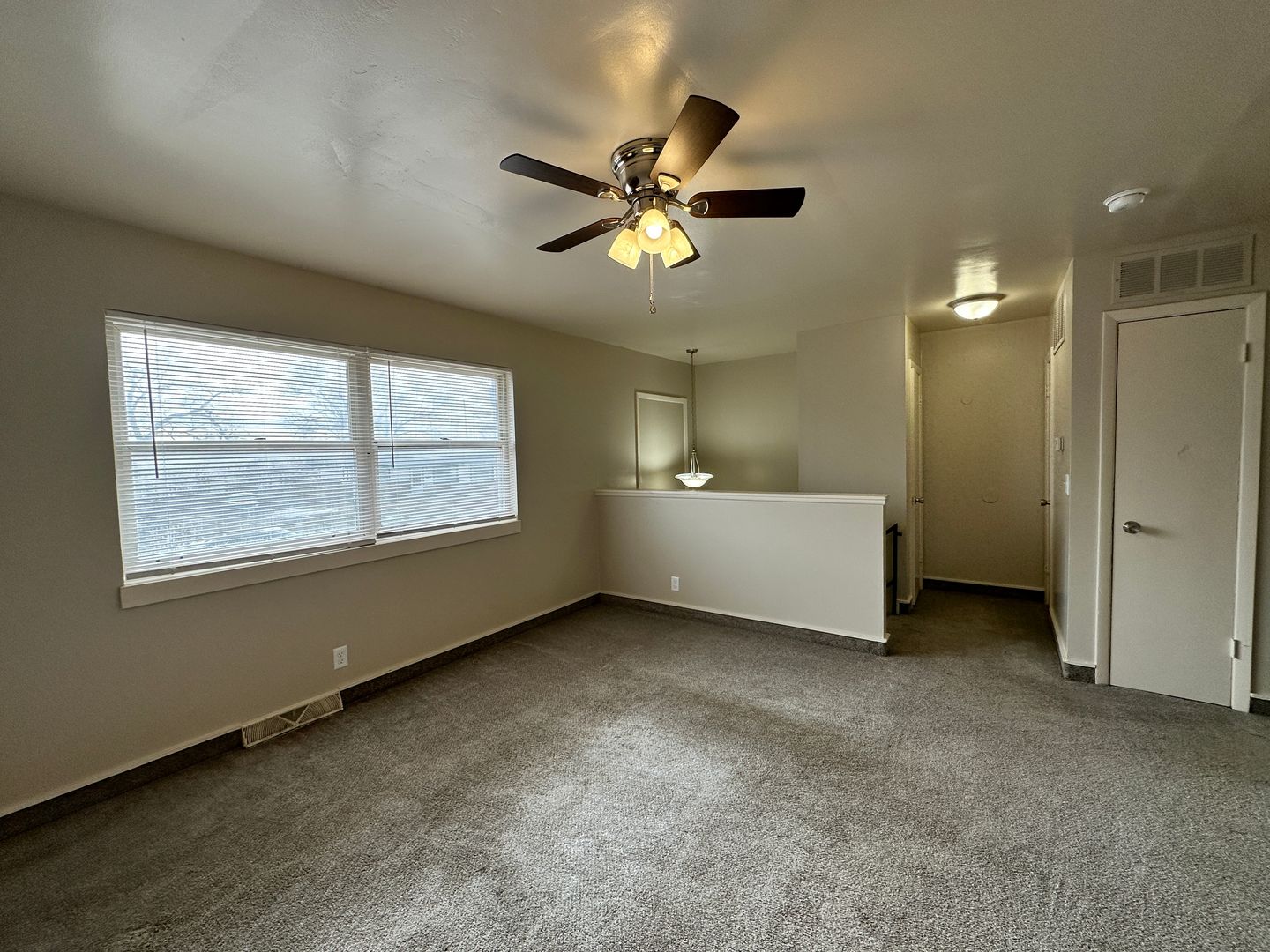 Wichita Apartment: 2469 S St Clair St
