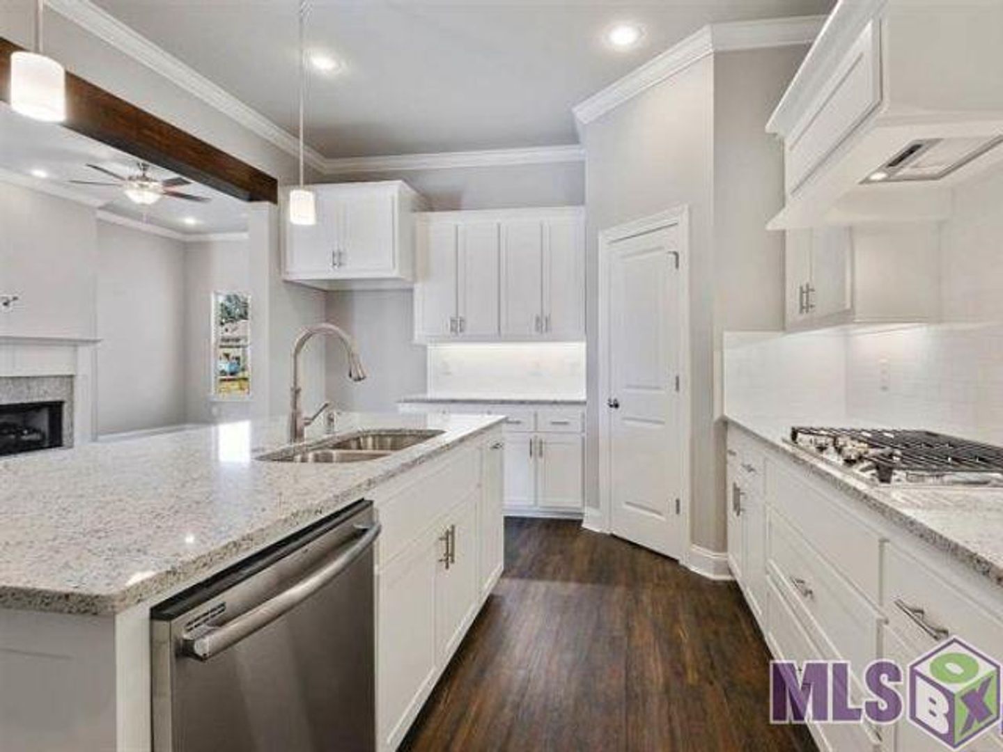 Geismar House: 13420 Belle Prairie Drive