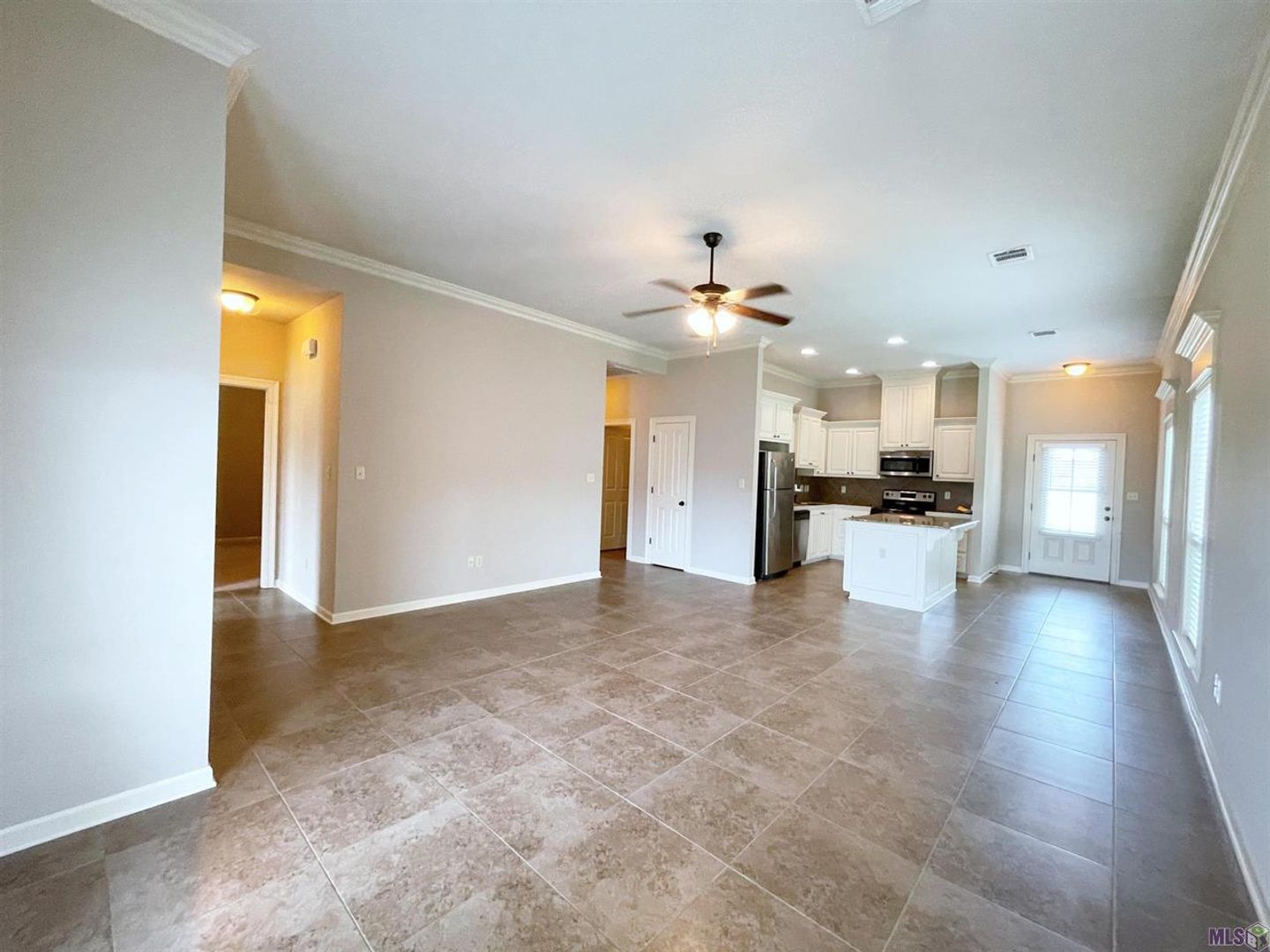 1695 El Tigre Drive 7 of 12
