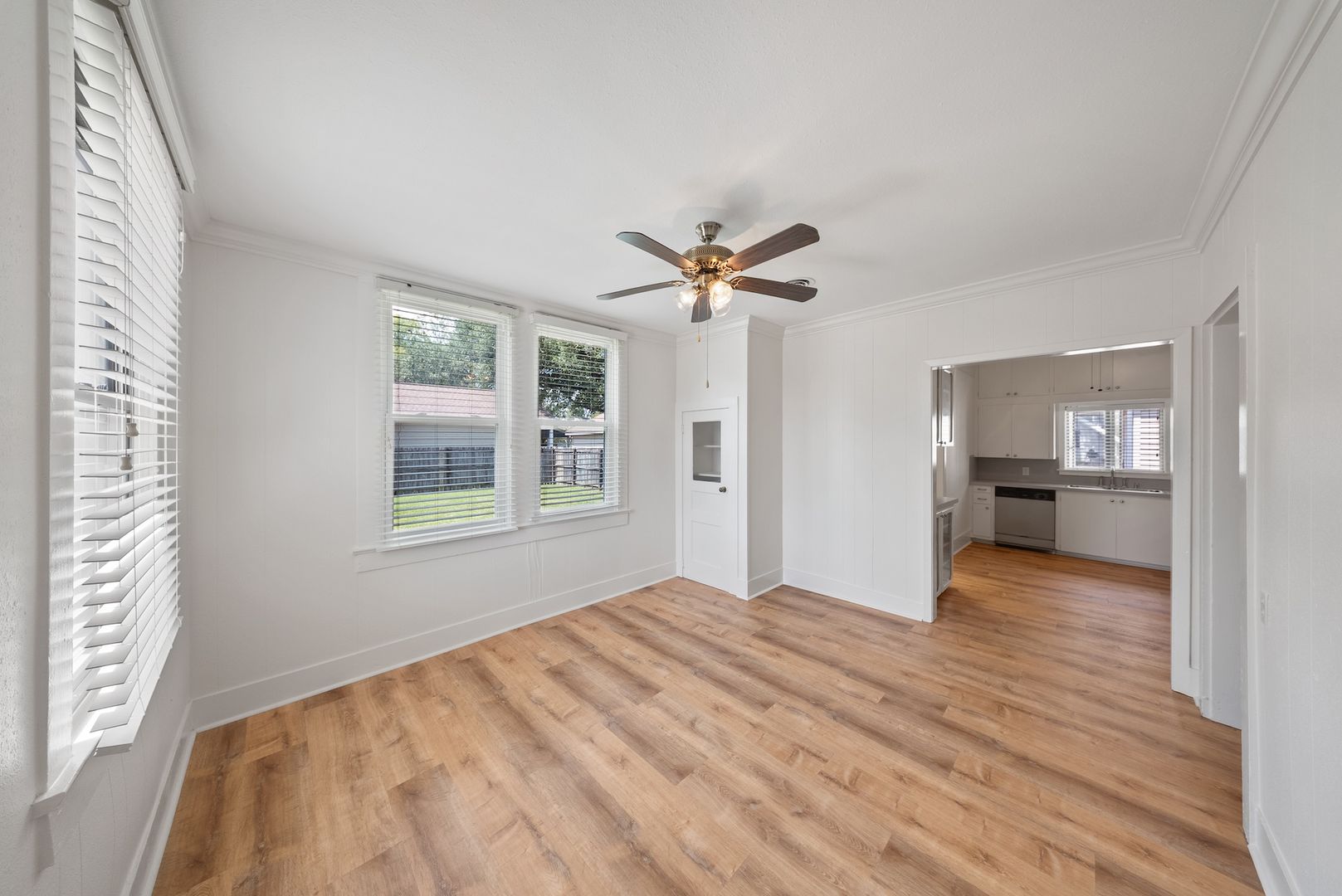 159 6th St - CONSIGNMENT 5 of 12