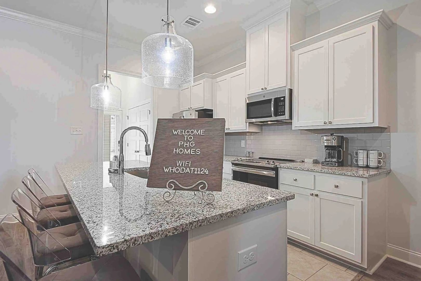 Baton Rouge House: 1427 Pelican Club Dr
