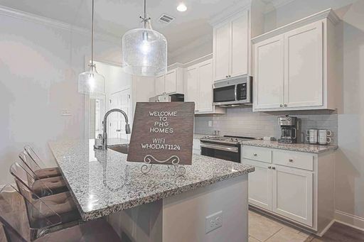 2 Bedroom Furnished Rental Near LSU|Short Term & Long Term Options Available – photo 1