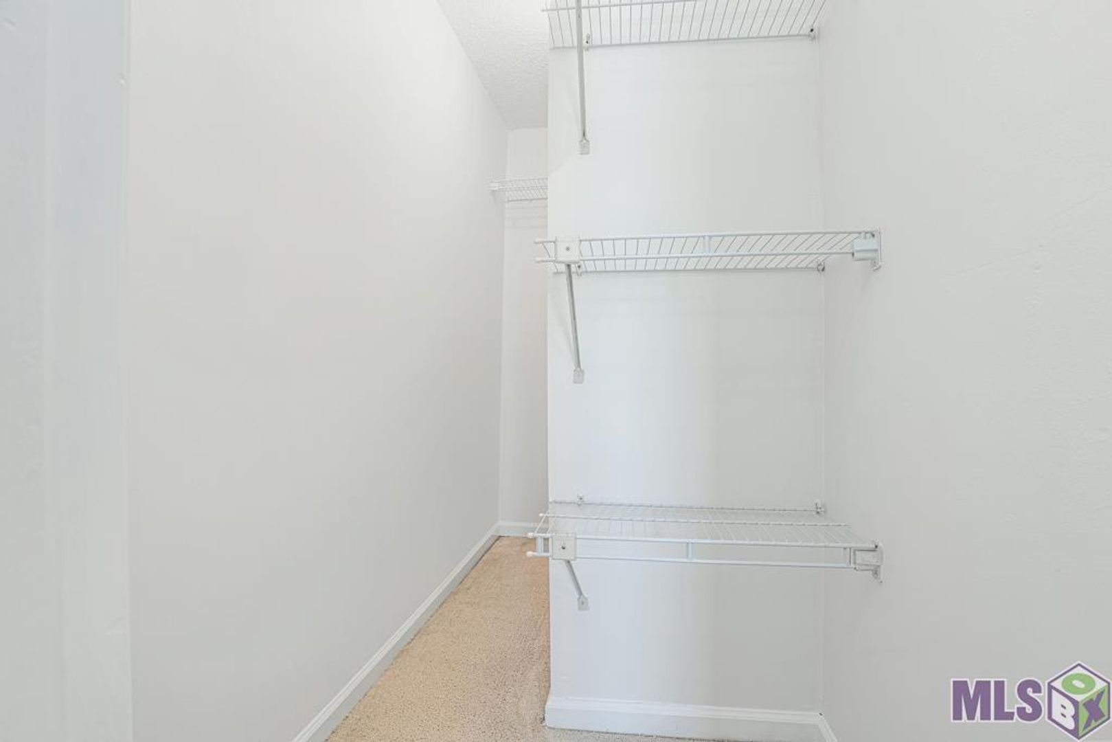 4625 Parkoaks Drive #52 - CONSIGNMENT 9 of 12