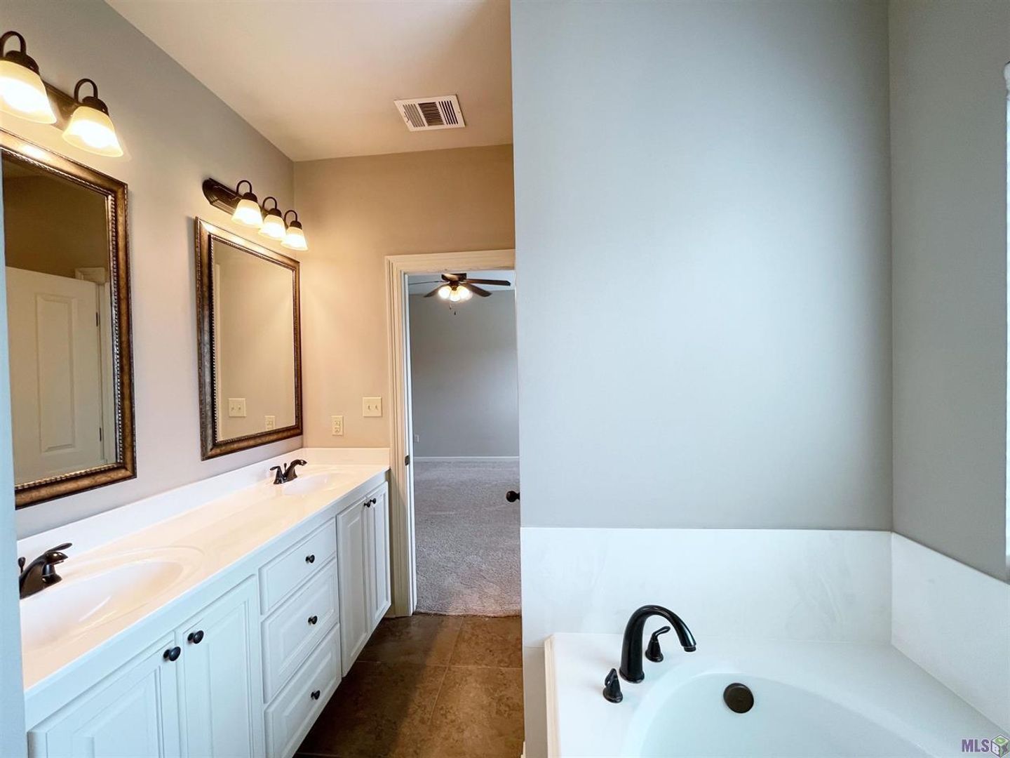 1695 El Tigre Drive 10 of 12