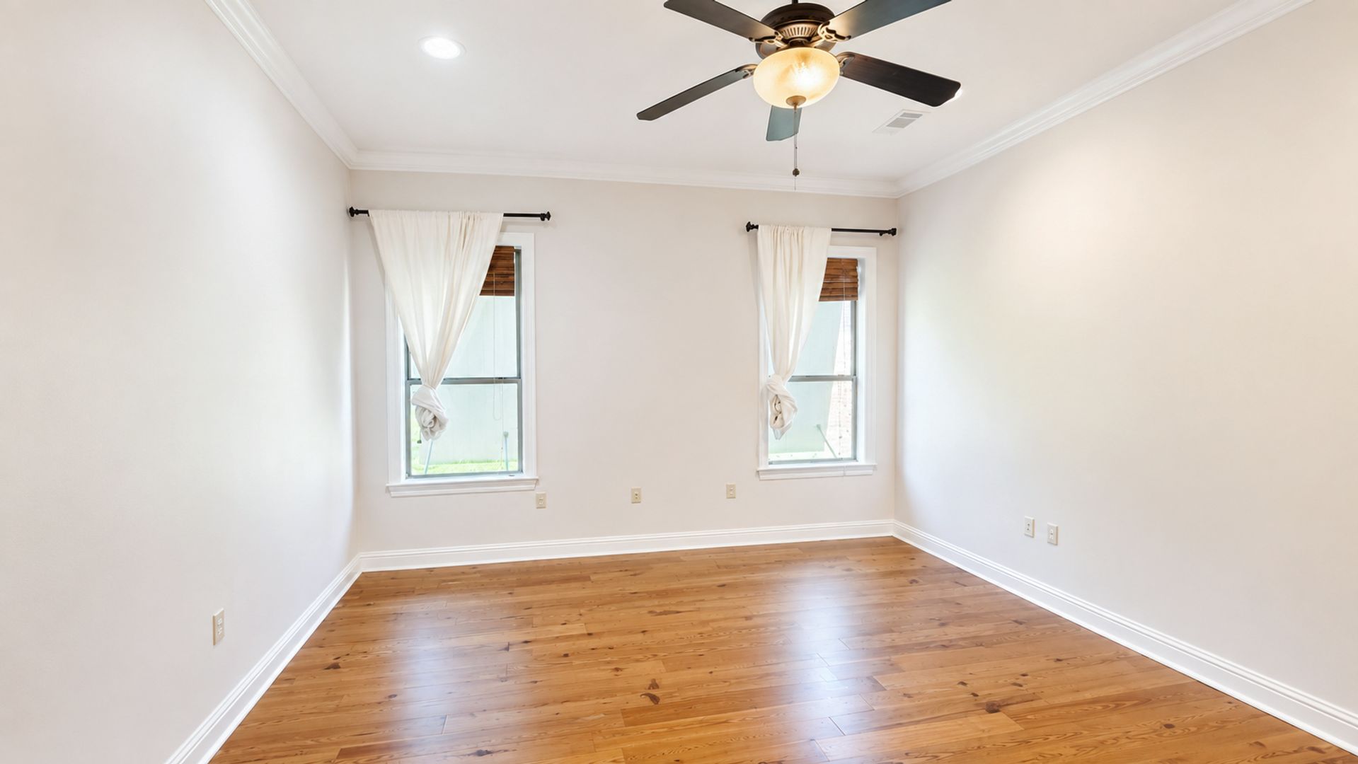 345 S Club Avenue 8 of 12