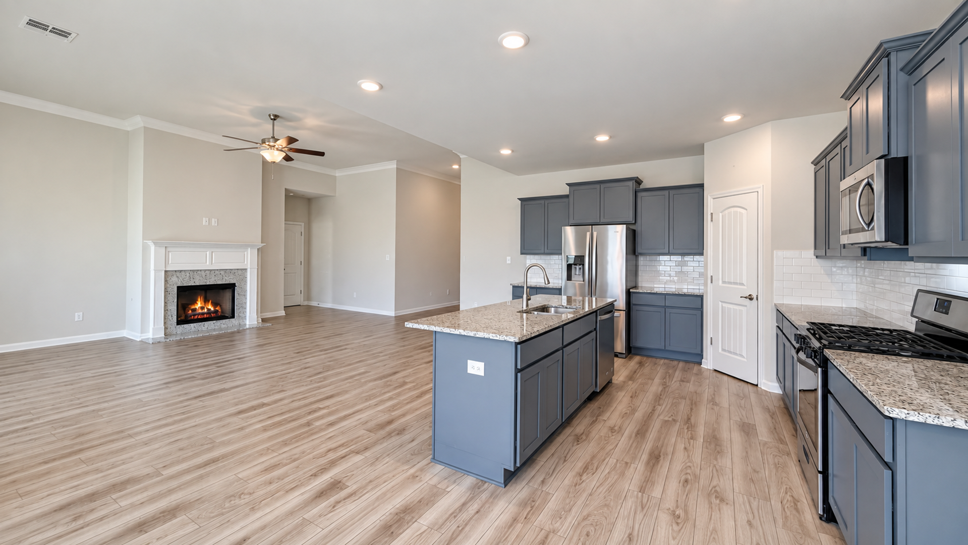 21356 West Grove Drive 2 of 8
