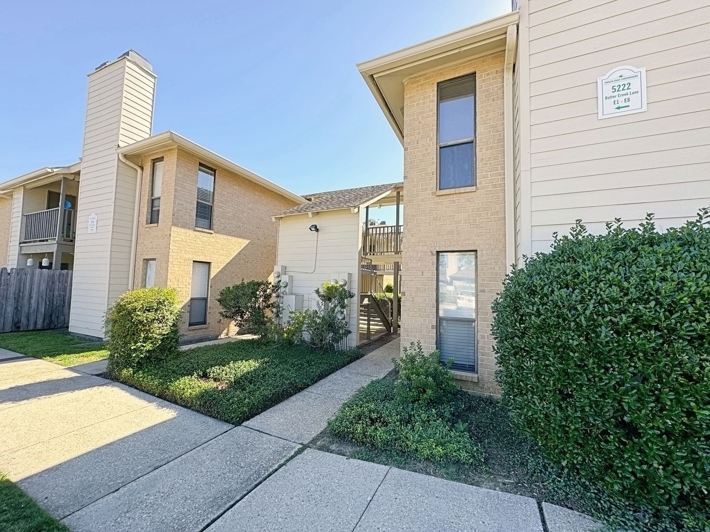 Baton Rouge House: 5222 Buttercreek Lane