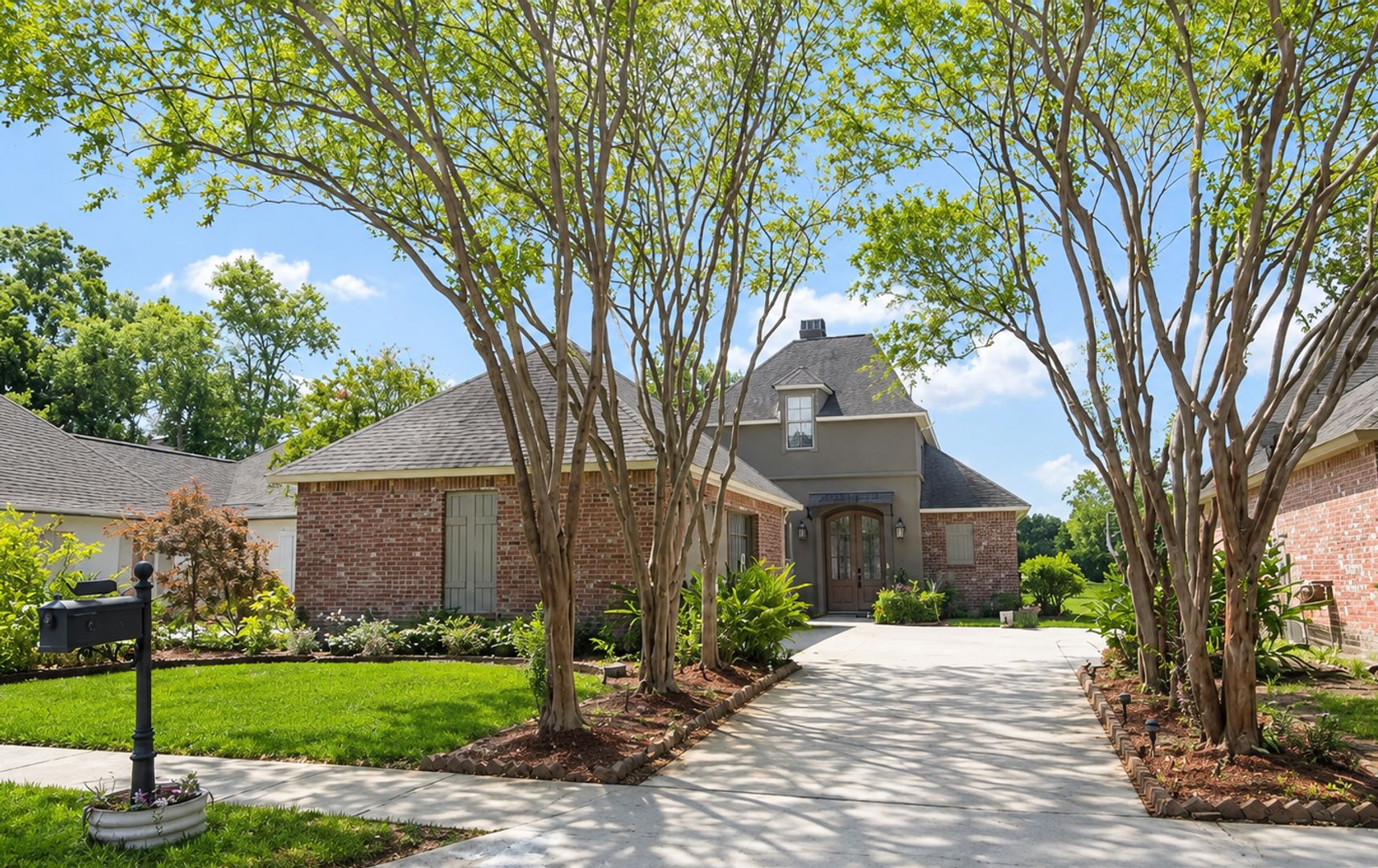 345 S Club Avenue 10 of 12