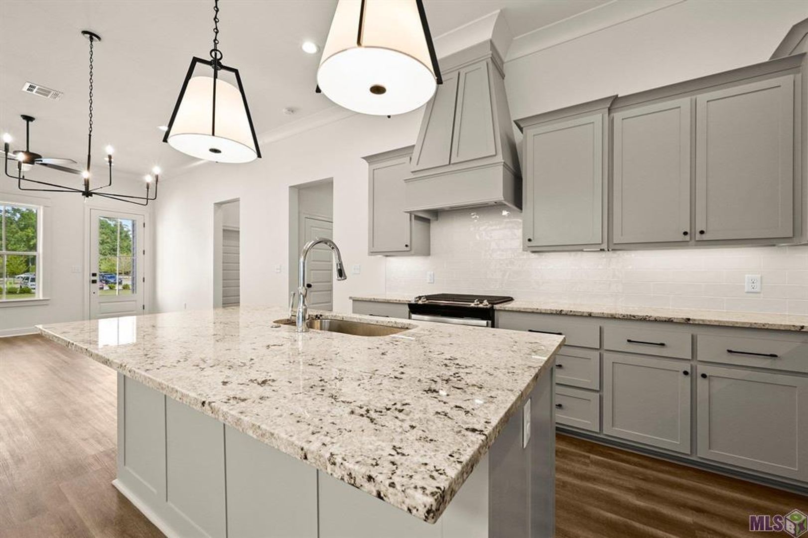 Baton Rouge House: 13932 Mullins Way