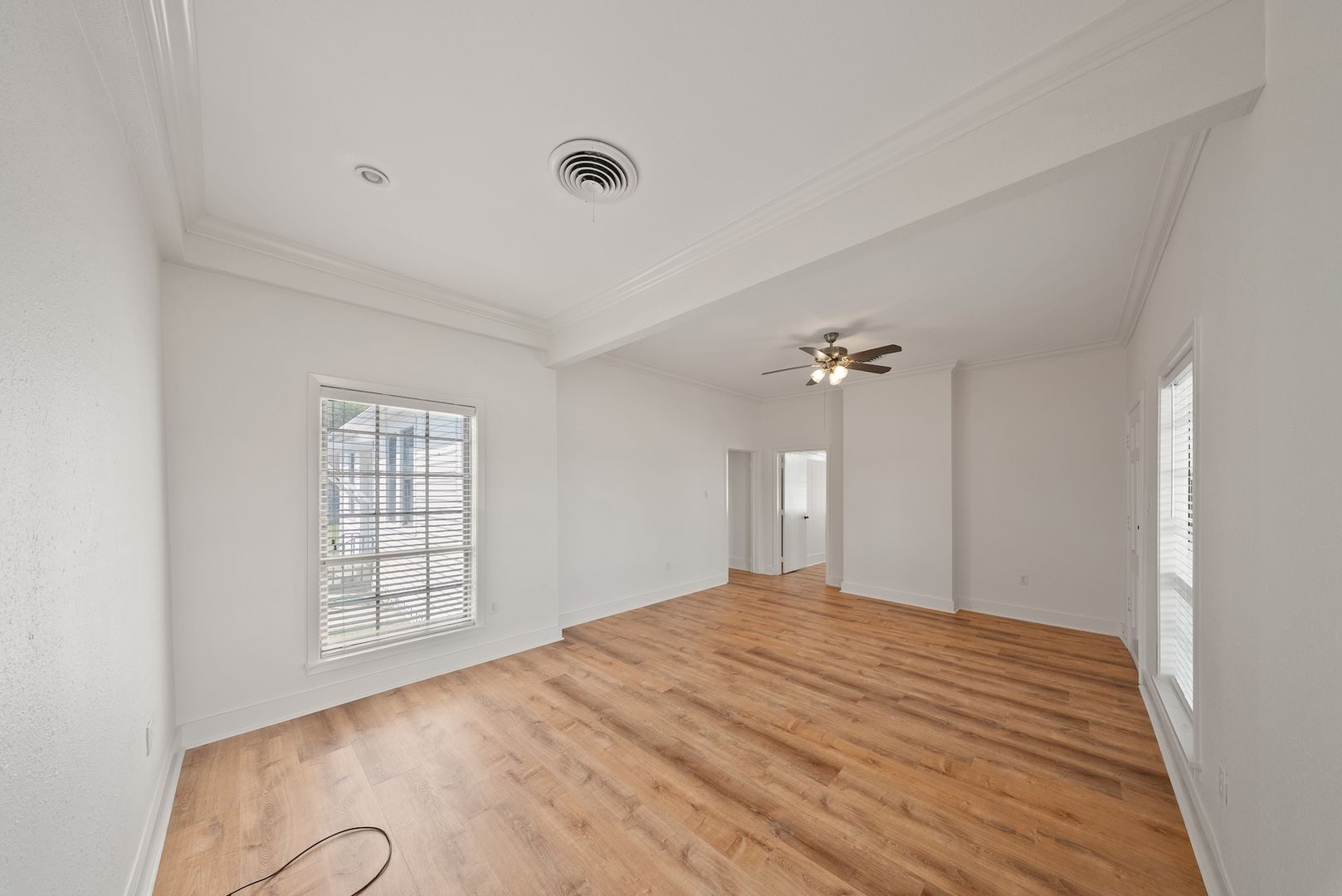 159 6th St - CONSIGNMENT 2 of 12