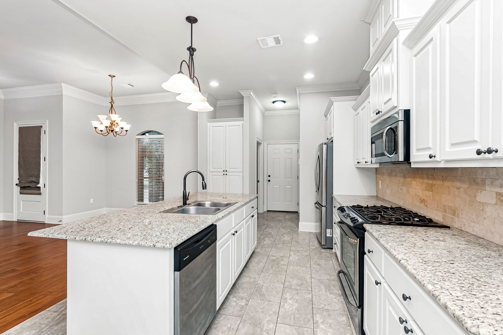 Baton Rouge House: 8231 Valencia Ct.