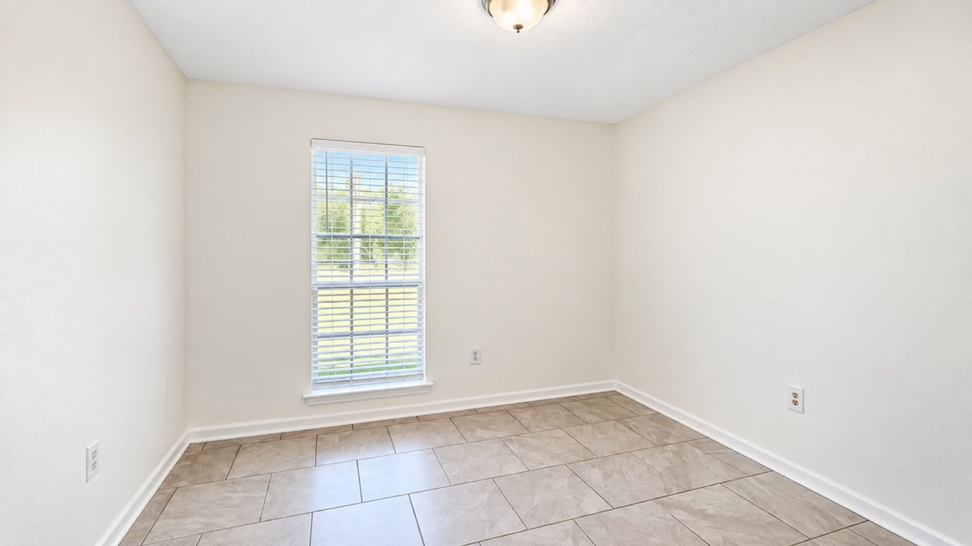 944 Baird Drive 7 of 12