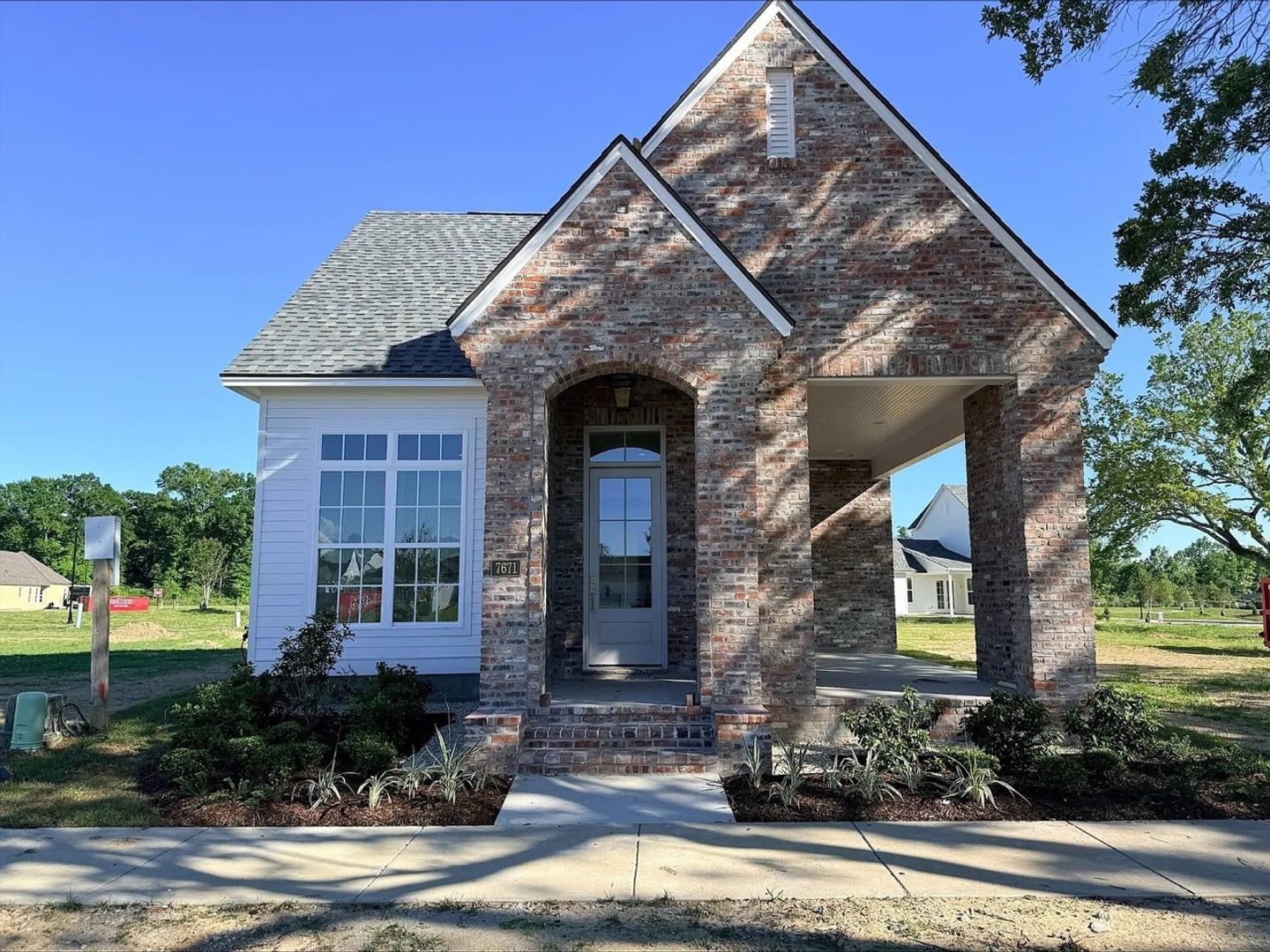 Baton Rouge House: 7671 Dearborne Drive