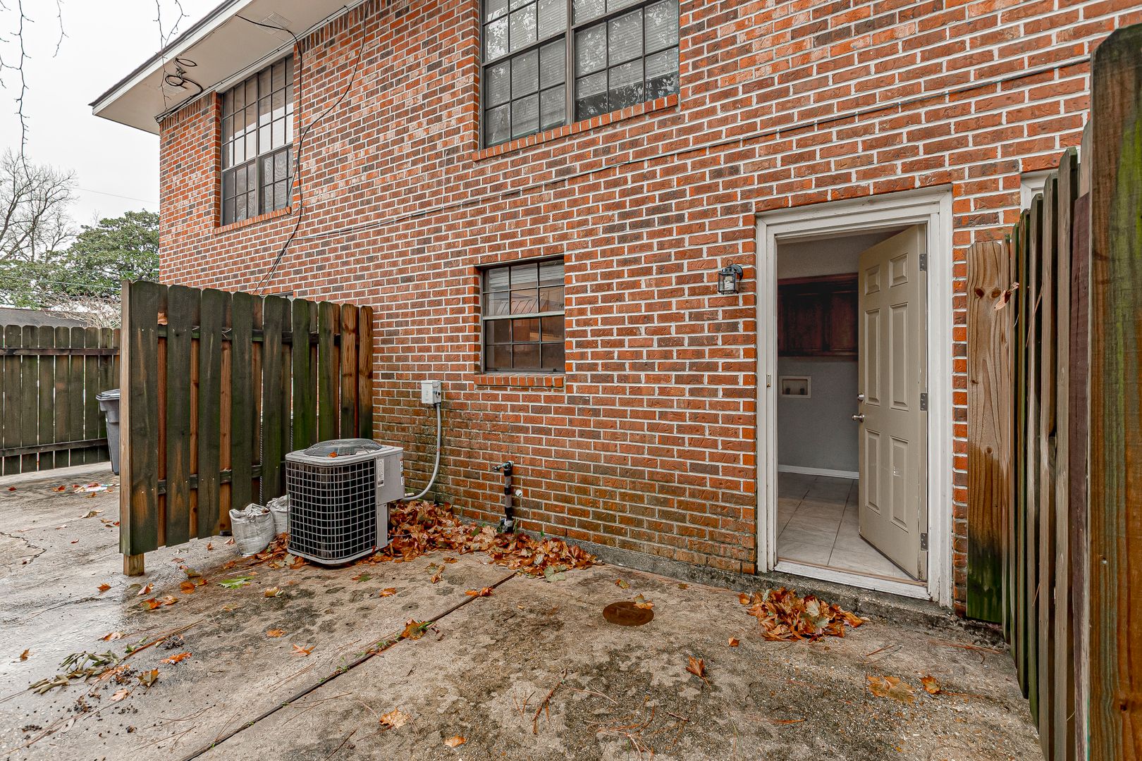 3711 Cole Dr. Unit 2 - CONSIGNMENT 7 of 7