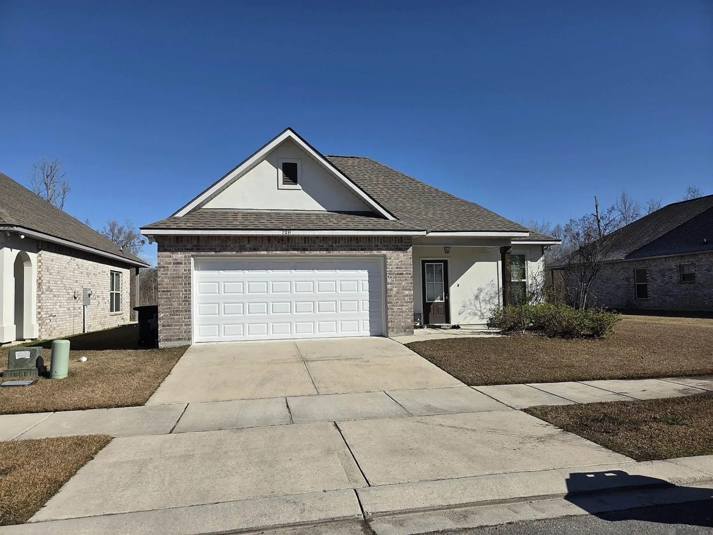 Baton Rouge House: 7211 Kenilworth Crossing Avenue