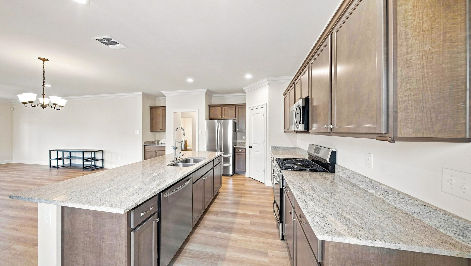 7211 Kenilworth Crossing Avenue - CONSIGNMENT 3 of 12