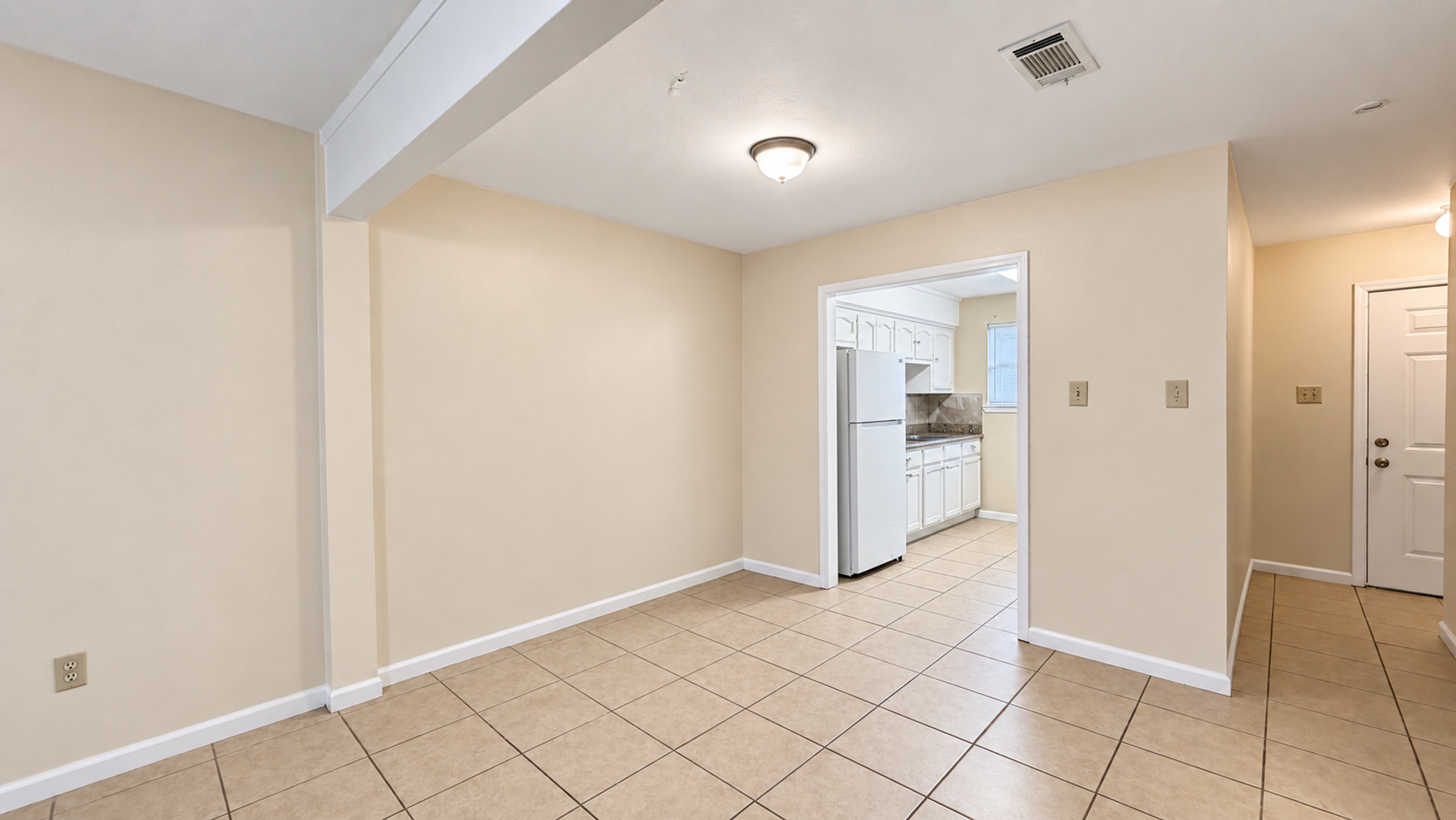 14743 Central Woods Ave Unit C - CONSIGNMENT 7 of 10