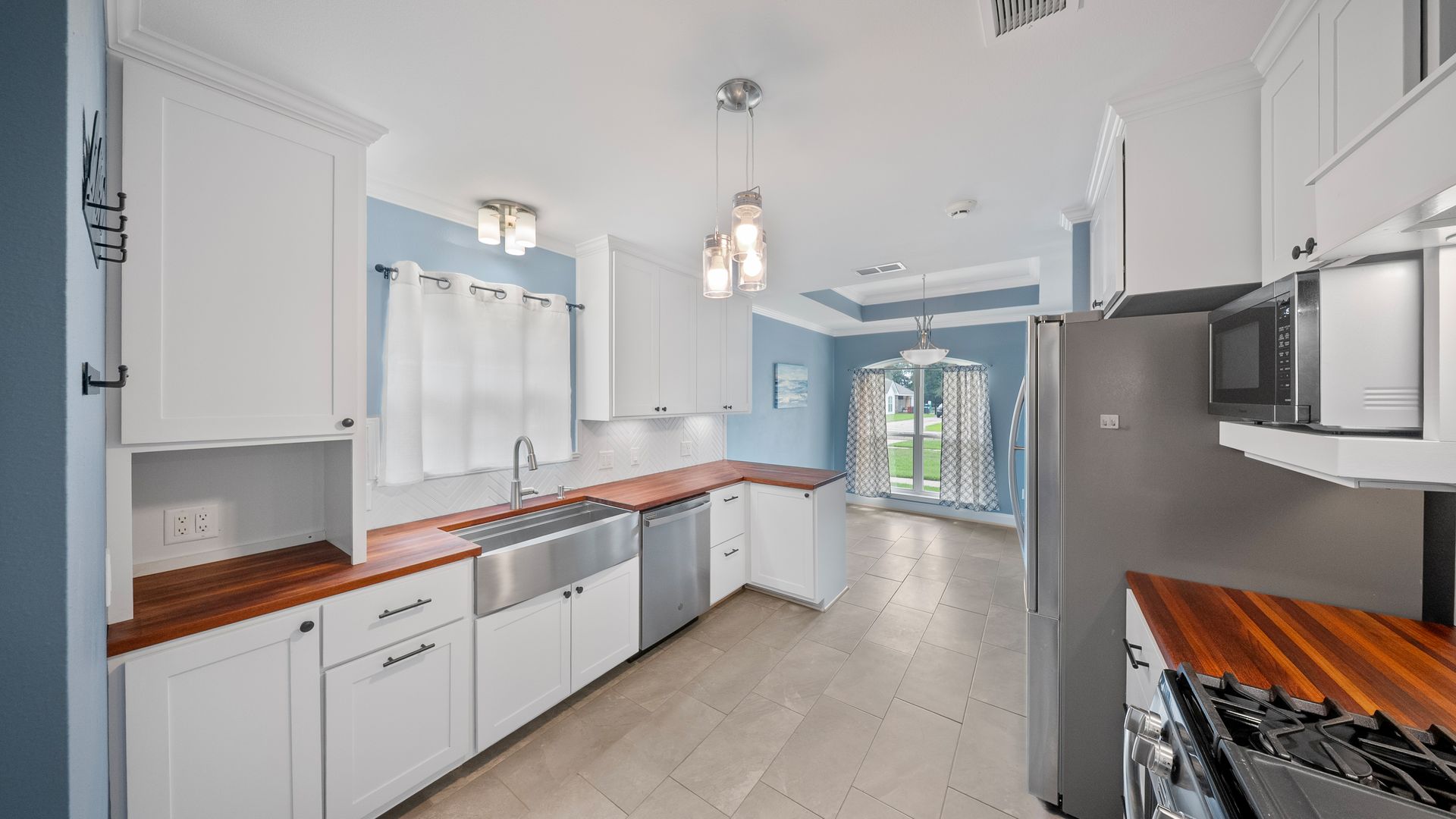 Welcome to Carlton Oaks!