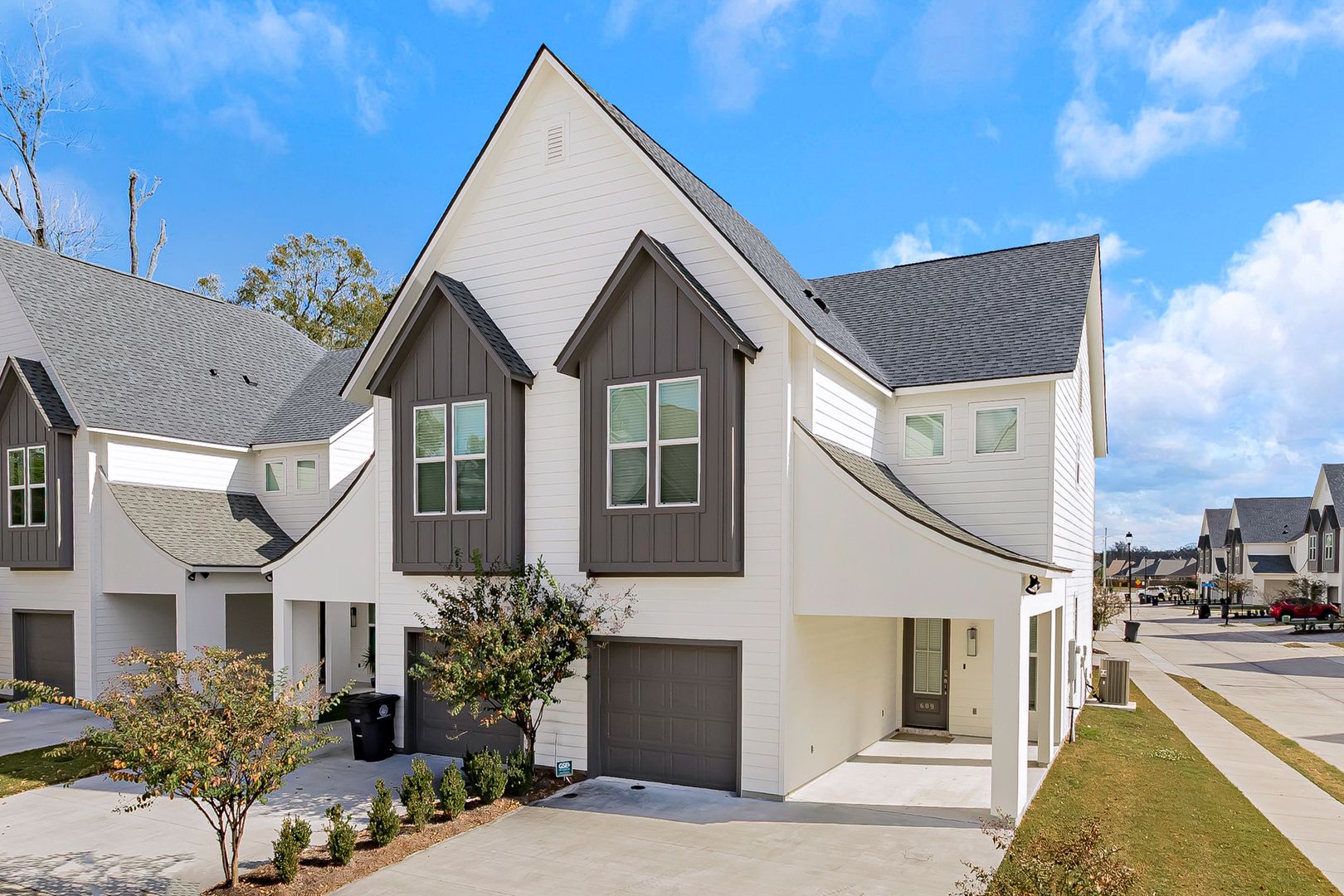 Baton Rouge House: 609 Lake Shelf Drive