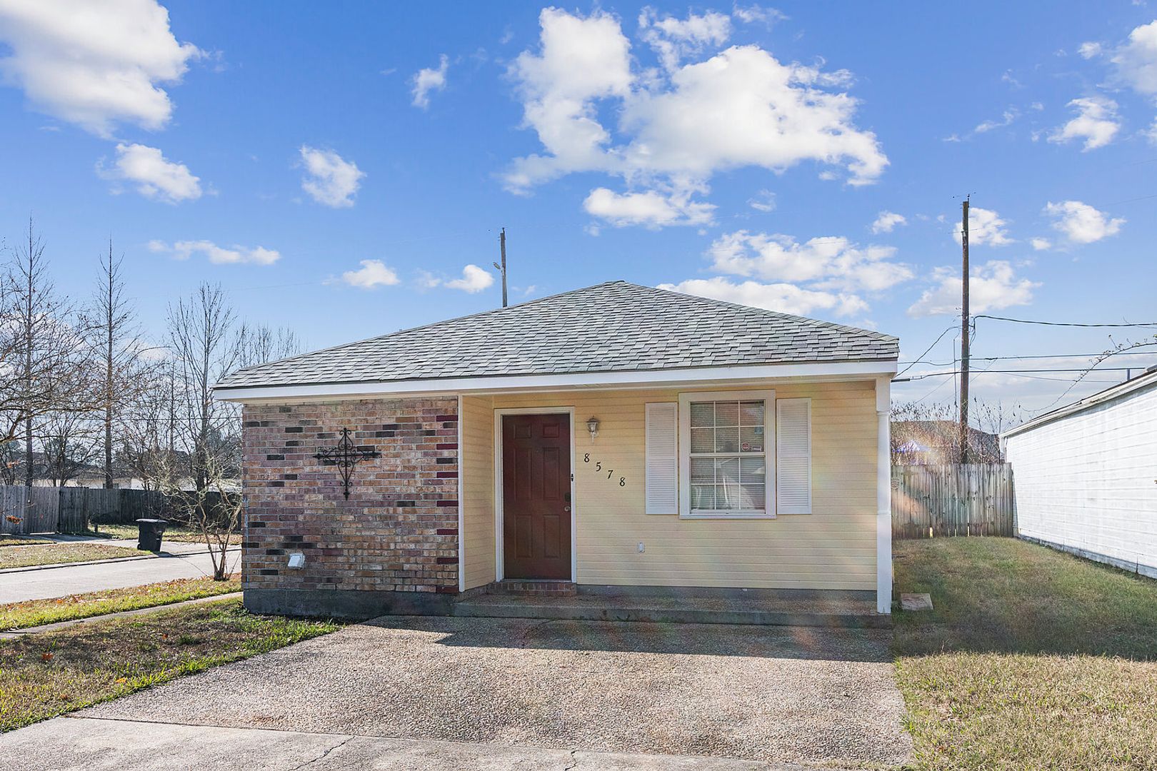 Baton Rouge House: 8578 Longwood View Avenue