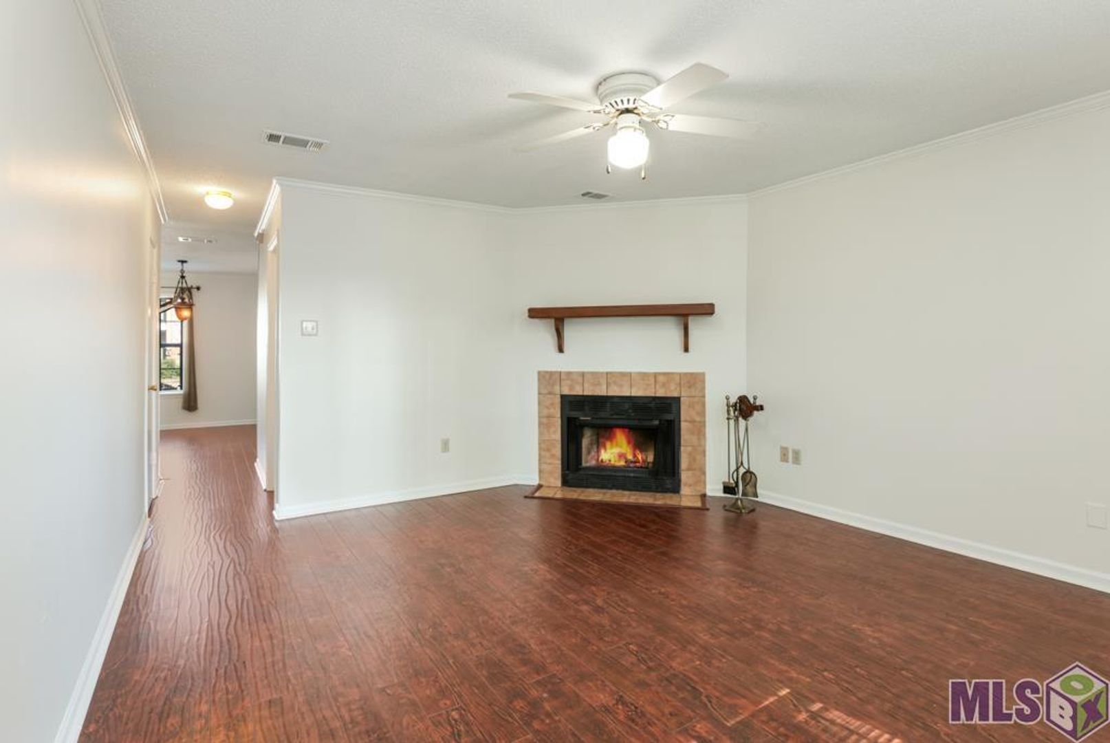 4625 Parkoaks Drive #52 - CONSIGNMENT 3 of 12