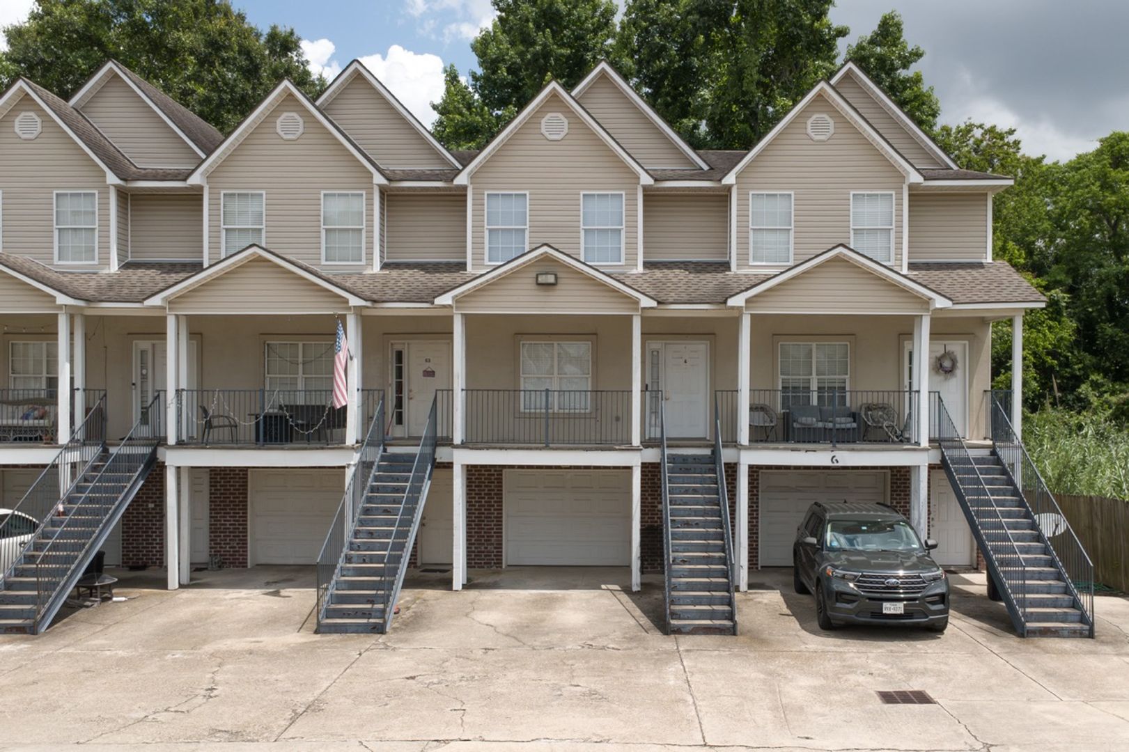Baton Rouge House: 1500 Brightside Drive