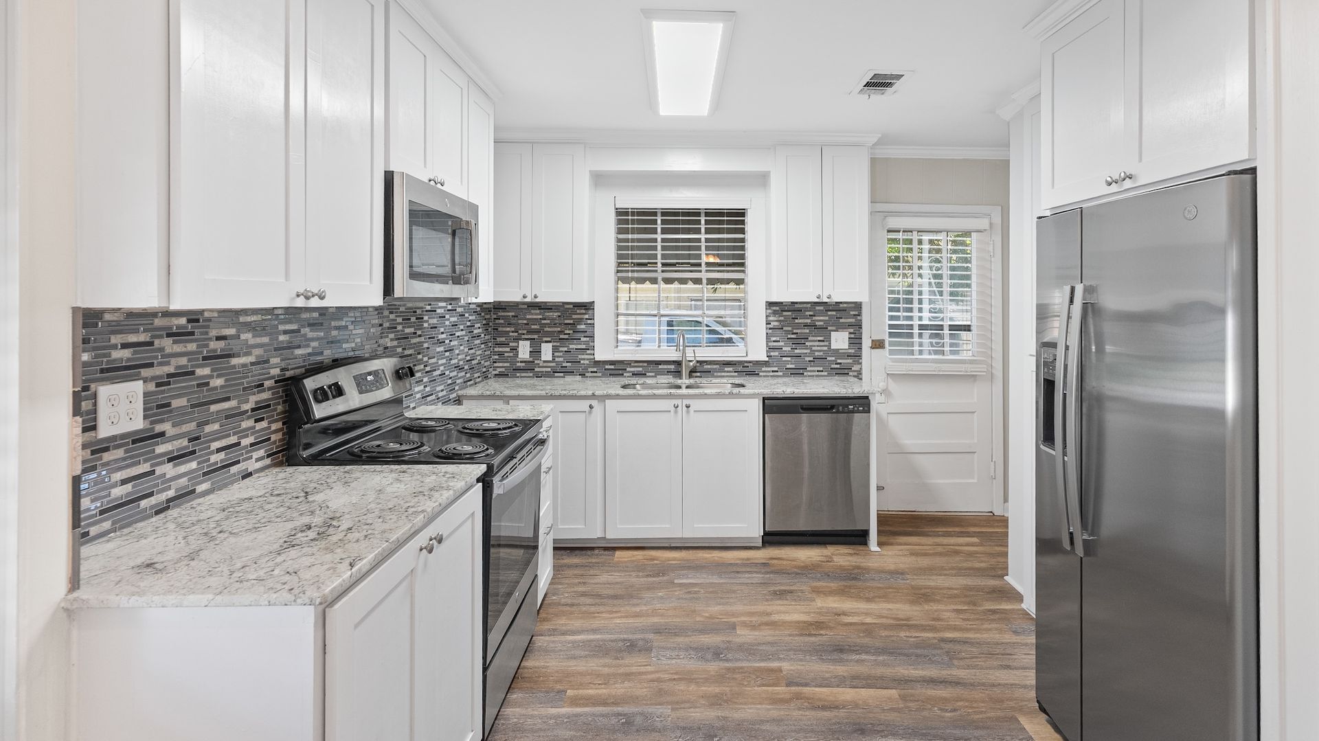 Port Allen House: 759 Avenue D