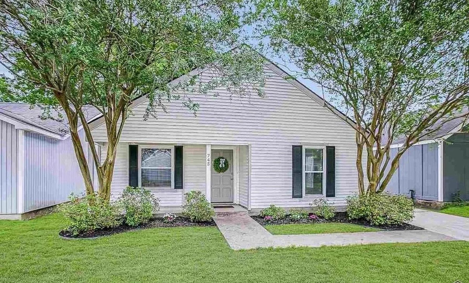 Baton Rouge House: 745 Stoney Creek Avenue