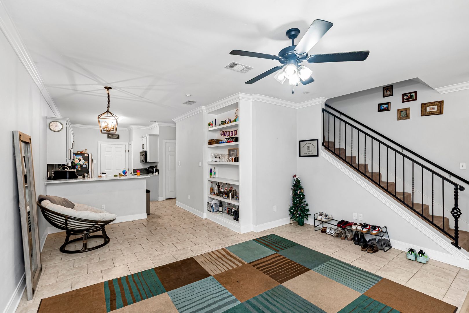 Baton Rouge House: 10600 Lakes Boulevard