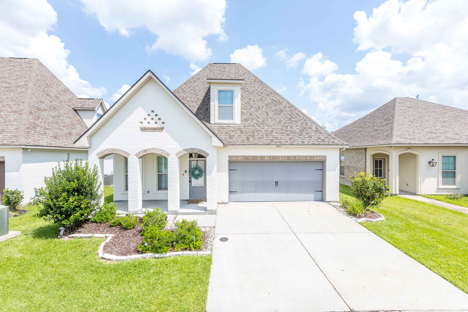 Baton Rouge House: 6211 Lake Edge Dr.