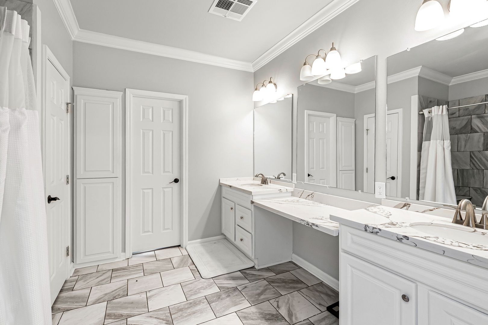 760 Avenue B 9 of 12