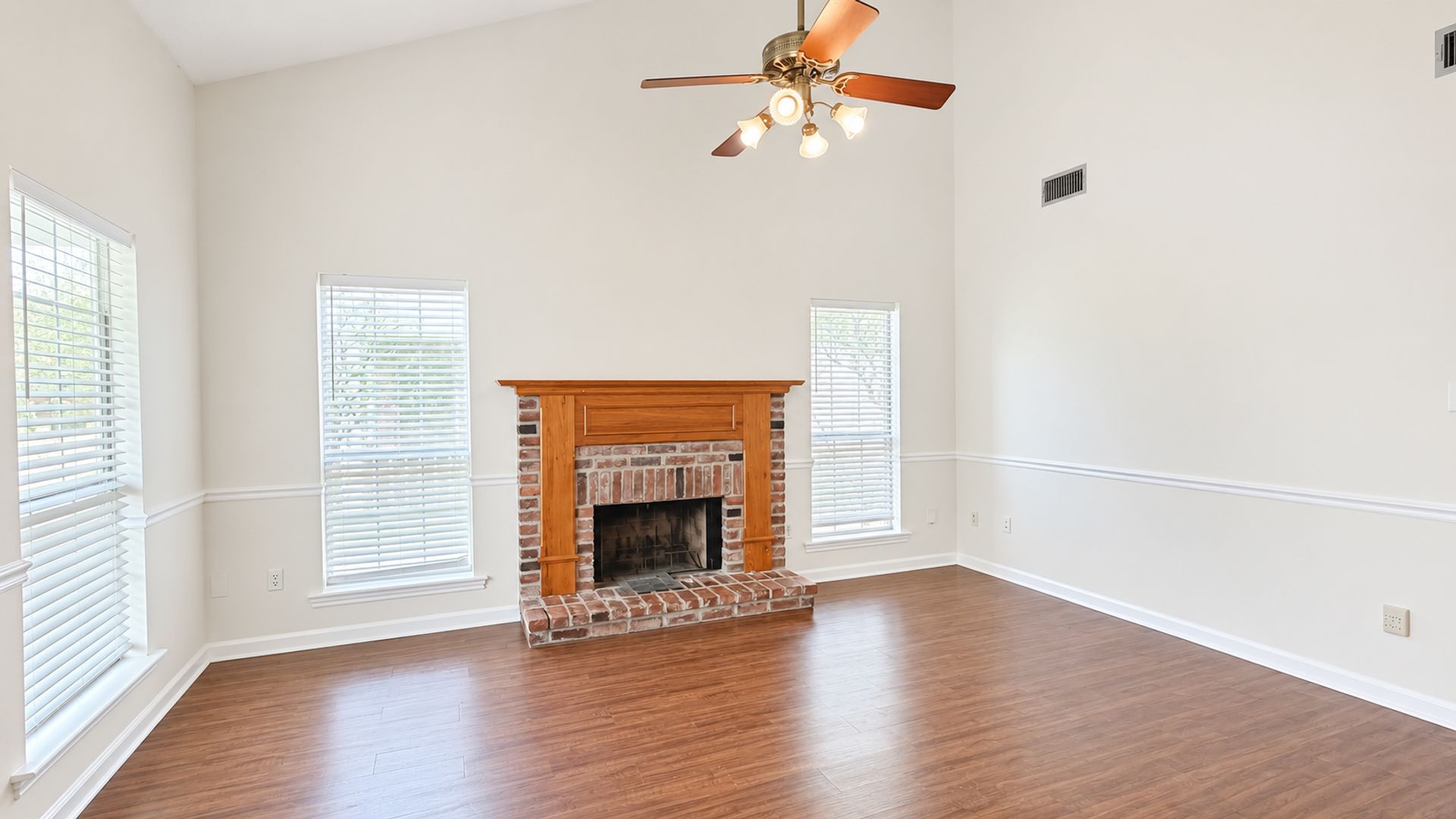 16324 Crepe Myrtle Dr - CONSIGNMENT 4 of 12