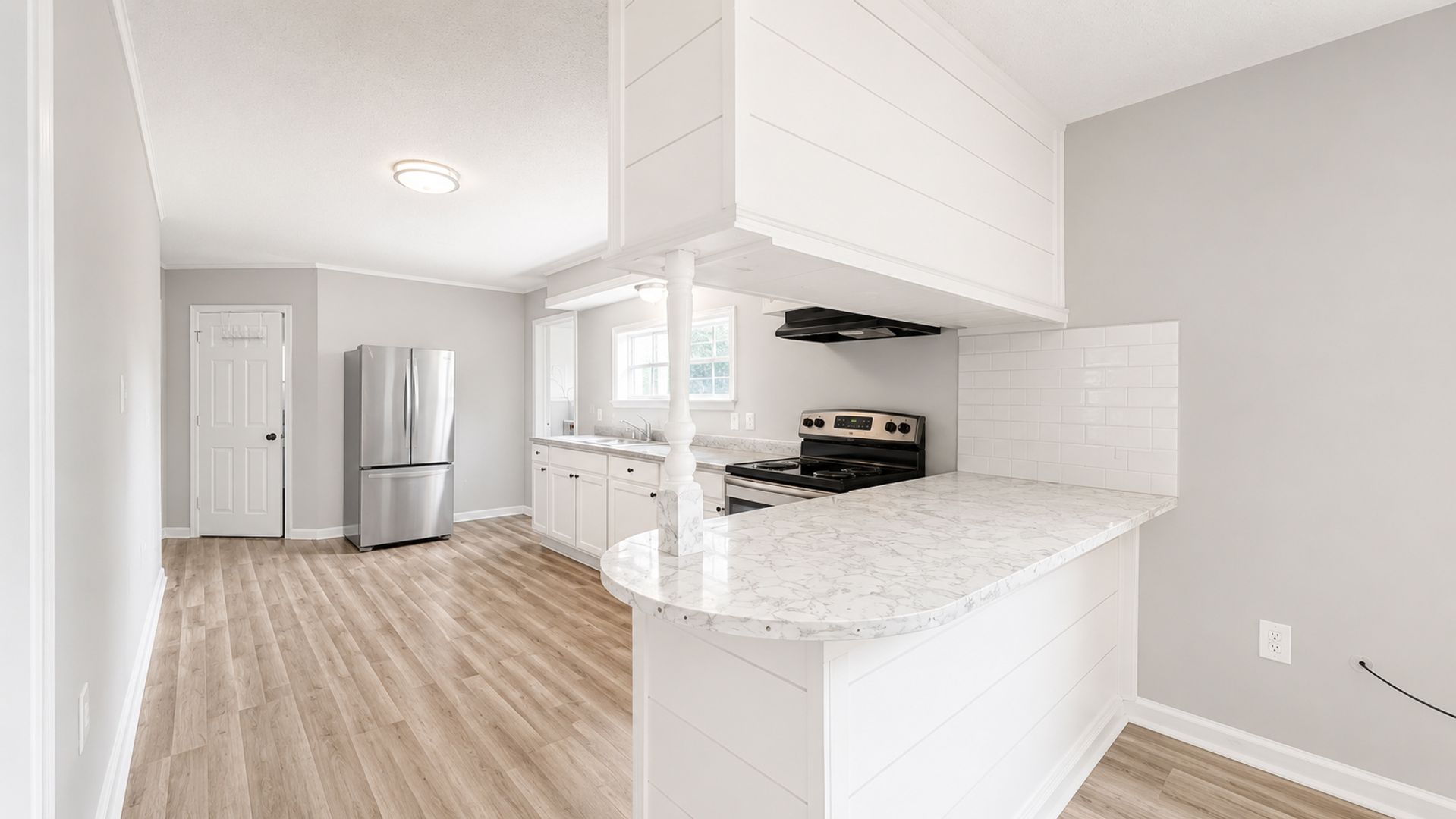 4311 Stewart Street 2 of 12