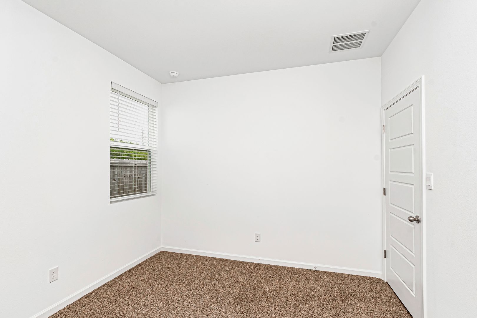 910 Drago Drive 6 of 12