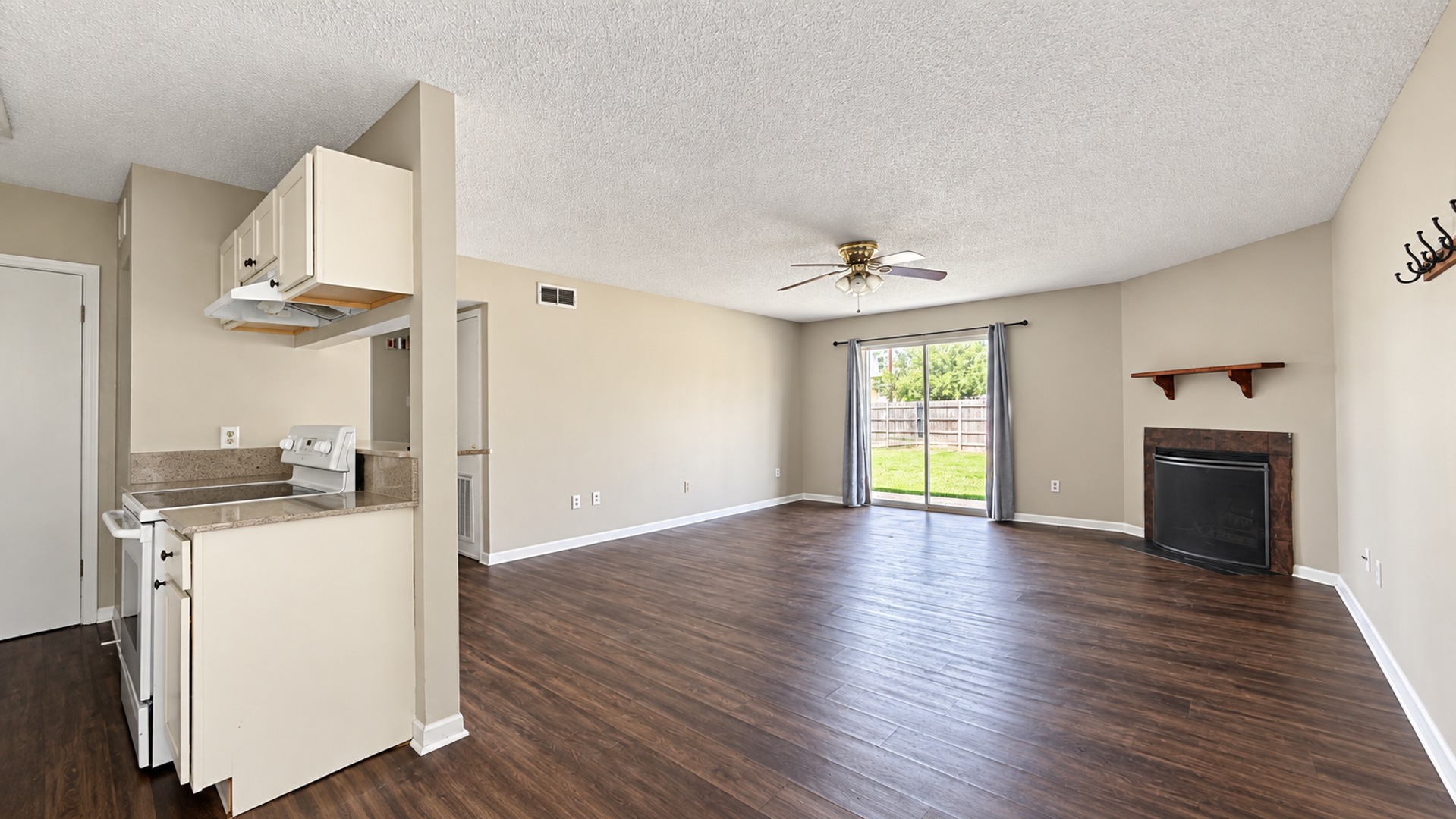5107 Nicholson Drive 1 of 8