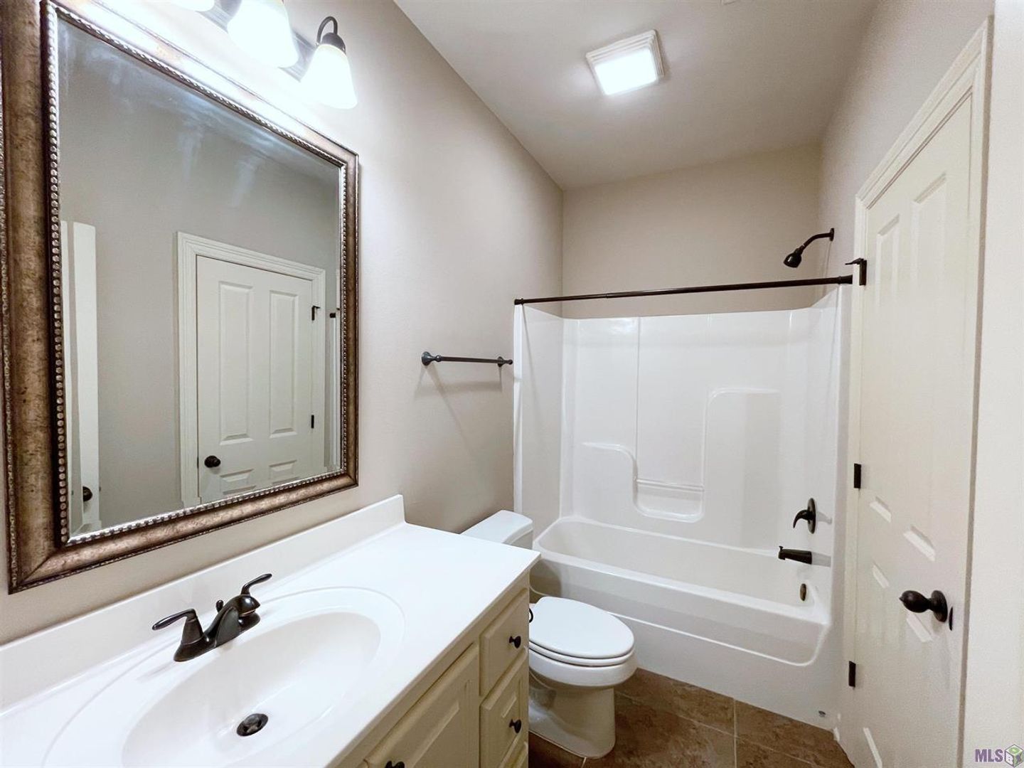 1695 El Tigre Drive 8 of 12