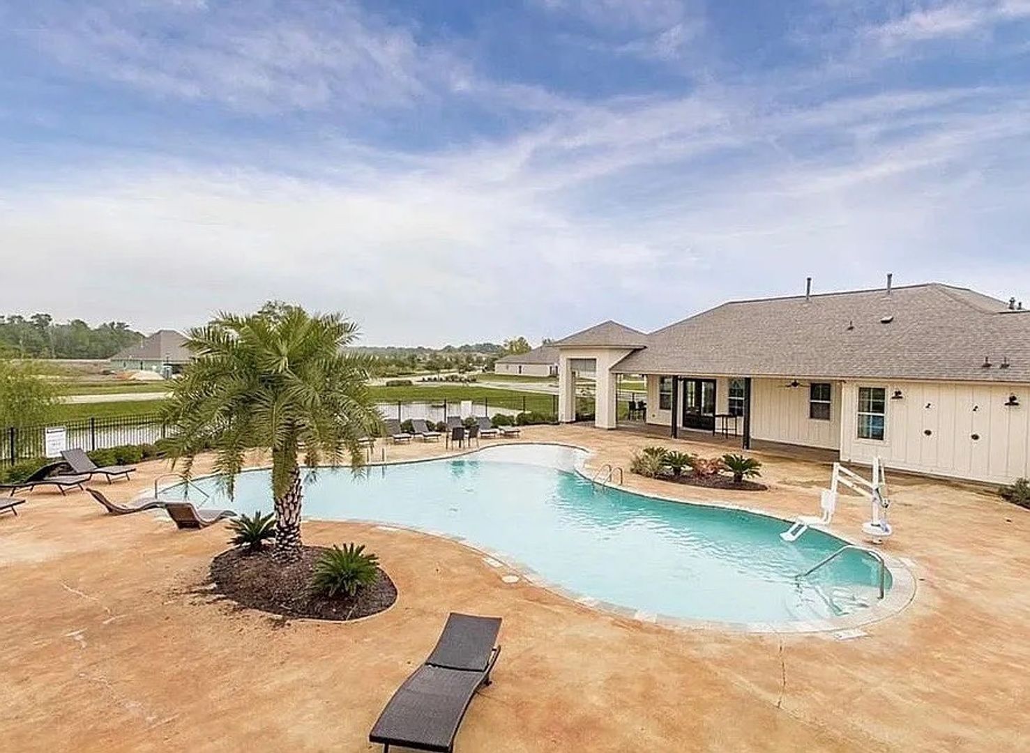 Baton Rouge House: 1474 Partierre Lane North