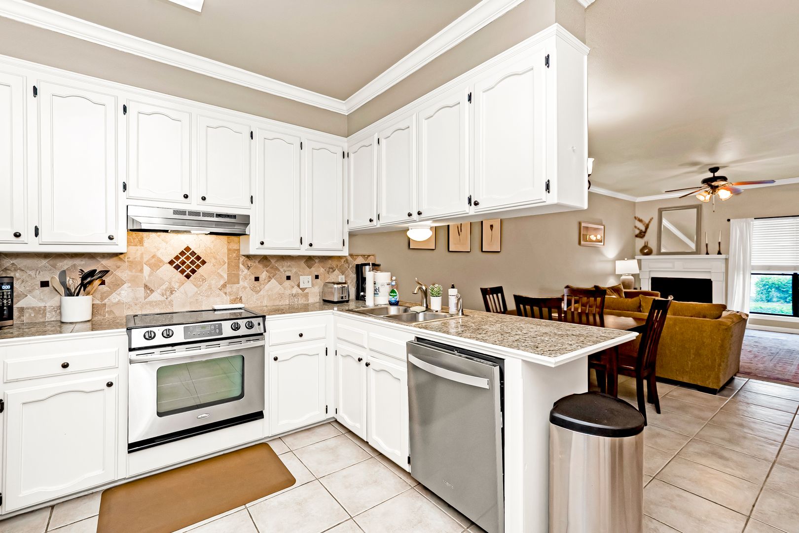 4188 Jefferson Woods Dr 2 of 10
