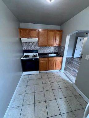 2 Bedroom: 1 Full Bath | $1195 | 5343 Nelson Ave Baltimore, MD 21215 Section 8 Accepted – photo 1