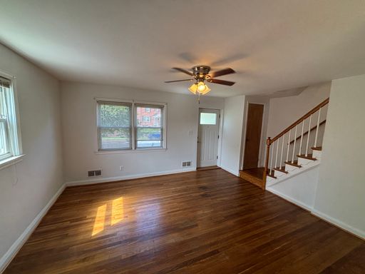 3 beds, 1.5 baths I $1850 | 111 Garden Ridge Rd., Baltimore MD 21228. – photo 1