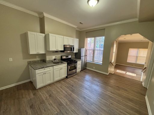 2 Bed 2 Bath with Large Living Room | $1595.00 | 1708 Madison Ave Unit 2 Baltimore, MD 21217 – photo 1