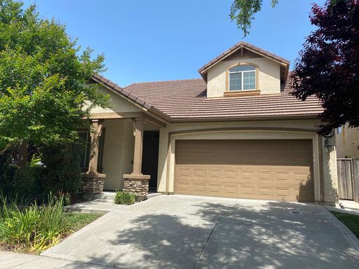 Spacious And Clean 2 Story, 4 Bed, 3 Bath, 2 Car Garage On Corner Lot – photo 1
