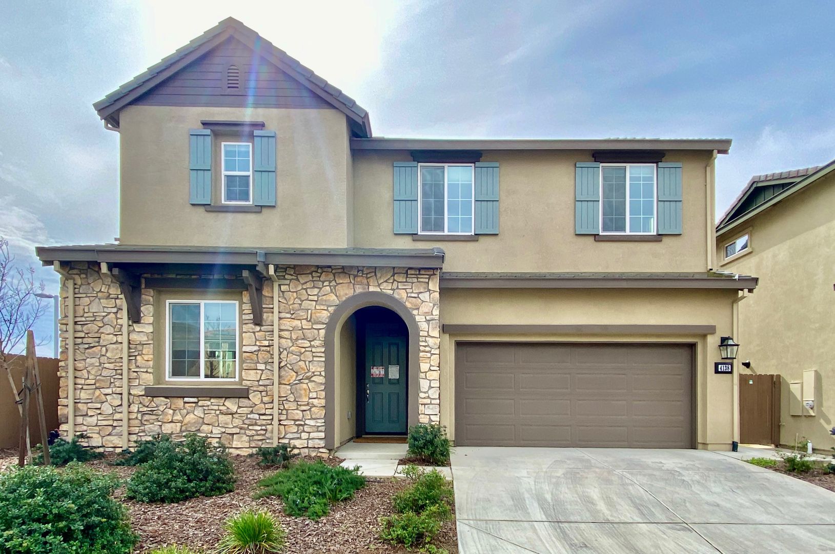 Sacramento House: 4138 Hydo Lake Way
