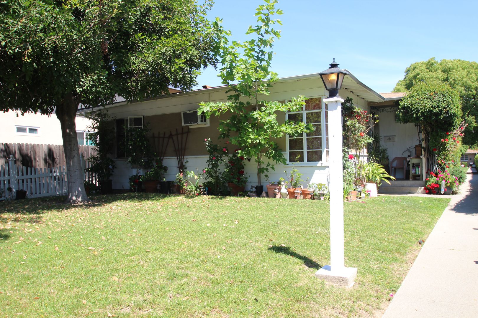 Pasadena Apartment: 727 E Orange Grove