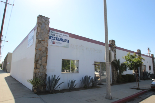 Clean & Versatile Industrial / Warehouse Space – Convenient 210 Freeway Access – photo 1